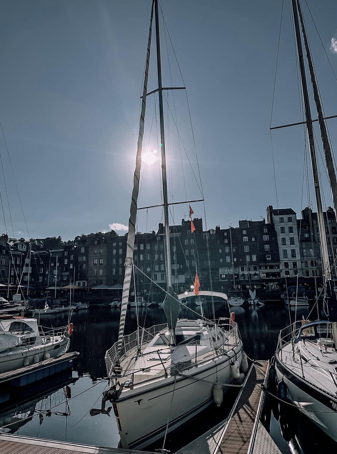 Honfleur entdecken Guide traveling & other stories
