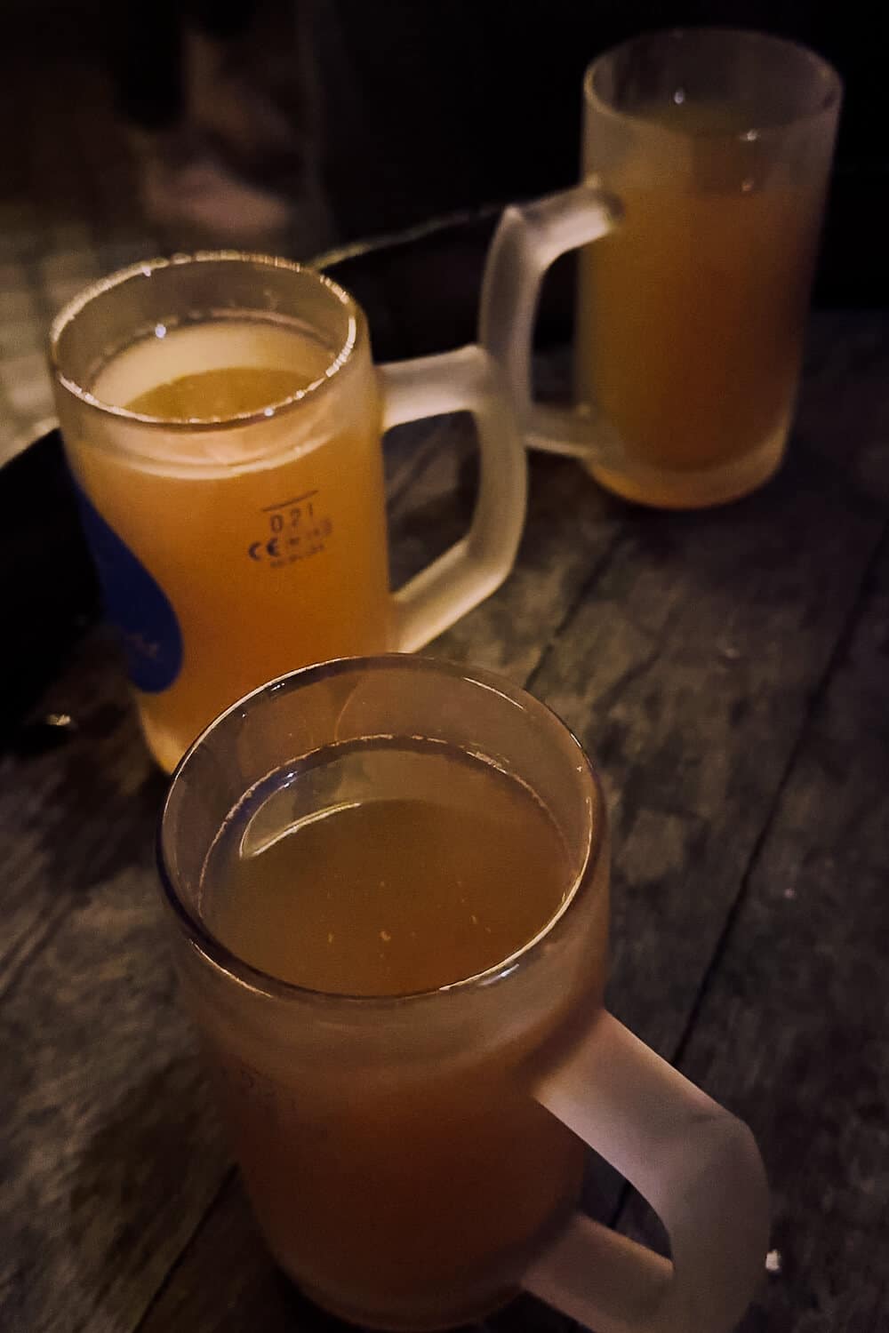 Weihnachtsmarkt in Berlin: Humboldtforum Alkoholfreier Punsch auf dem Weihnachtsmarkt am Humboldtforum in Berlin