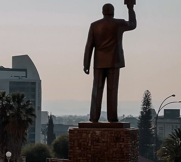 Statue des 1. Präsidentens von Namibia in Windhoel