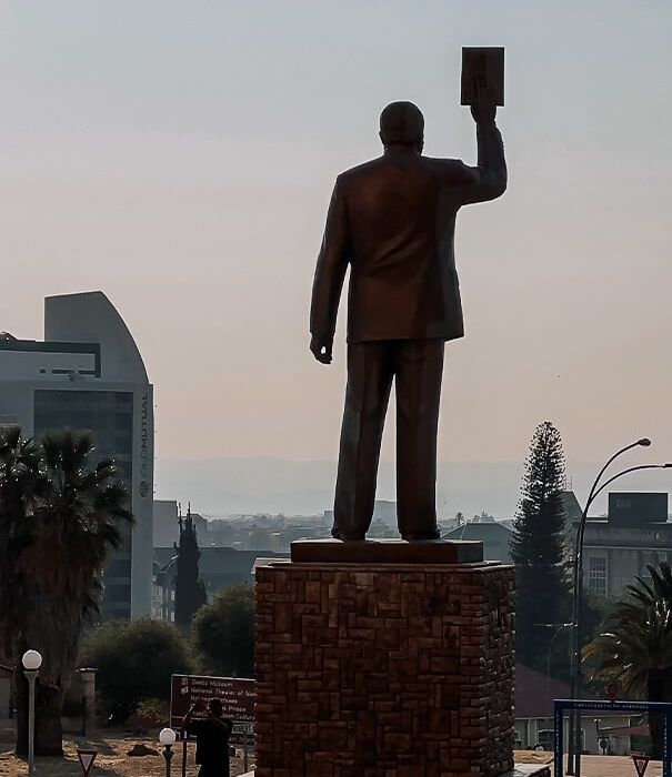 Statue des 1. Präsidentens von Namibia in Windhoel