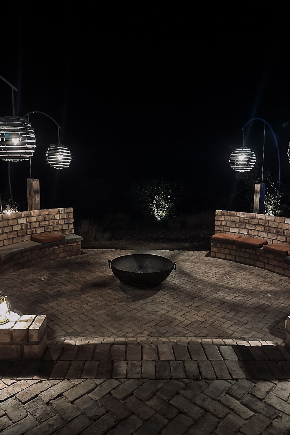 Damaraland Lodge, Namibia Feuerplatz der Damaraland Lodge, Namibia